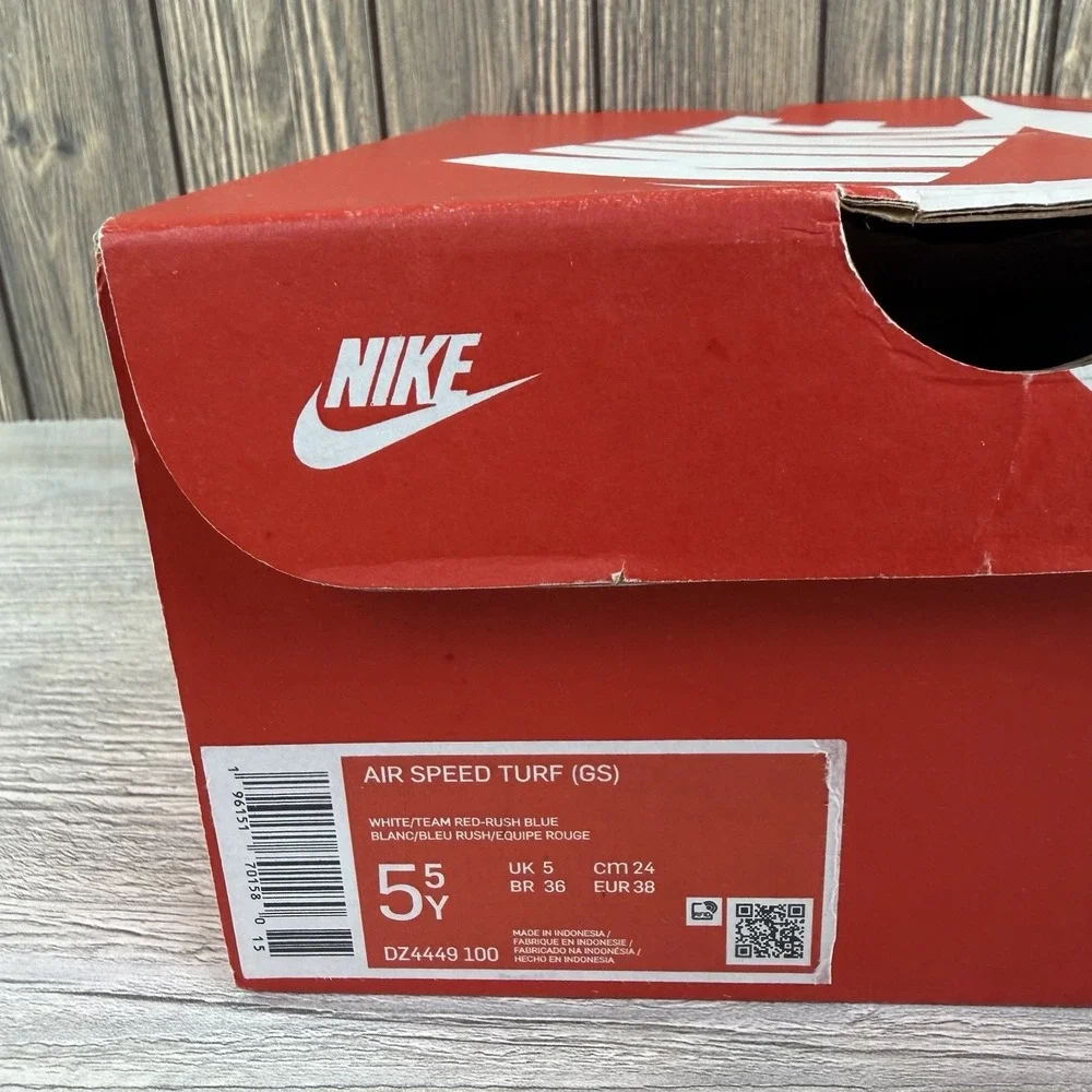 Nike Air Speed Turf Max 96 Shoes Boys 5.5Y White Blue Red Sneakers DZ4449-100